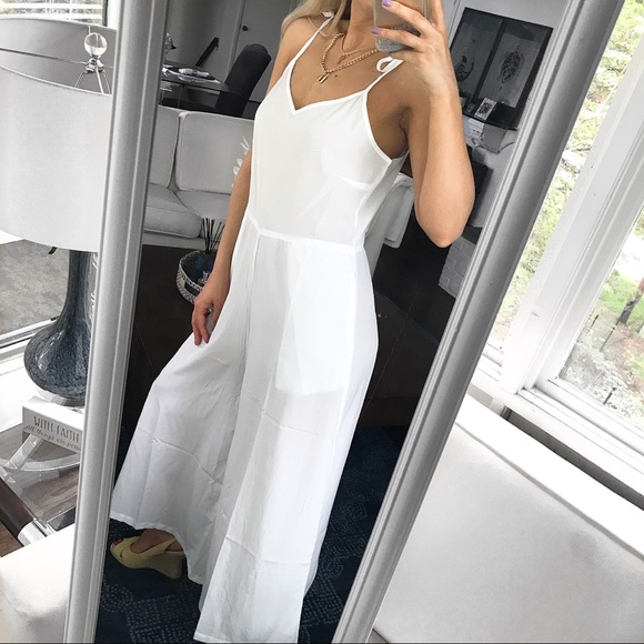 🆕 WHITE TIE SHOULDER WIDE LEG BEACH JUMPSUIT! - Picture 3 of 8